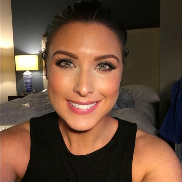 Meet your Posher, Patty - Picture 1 of 7